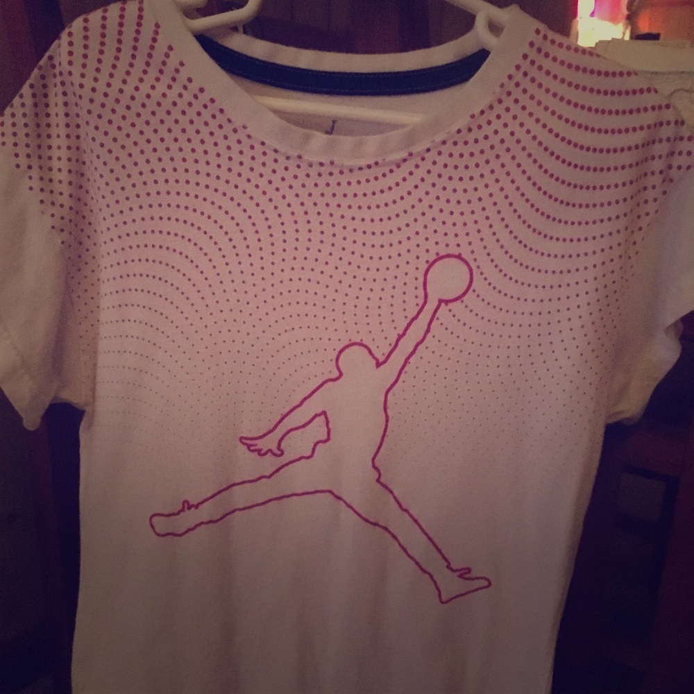 ♥️ Girls Jordan tee ♥️